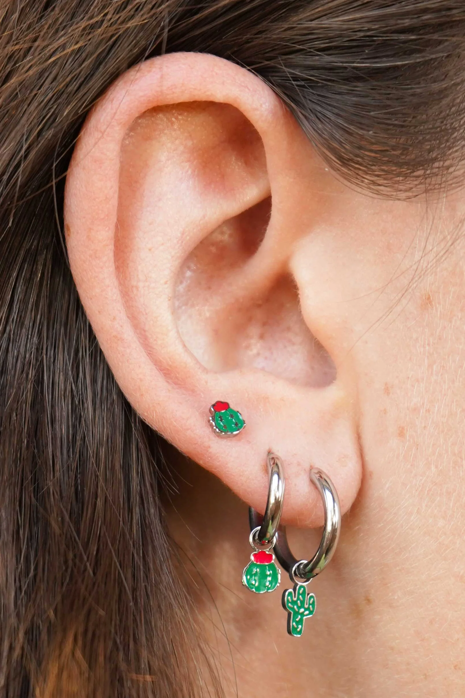 Barrel Cactus Enamel Flat Back Stud - Image 3
