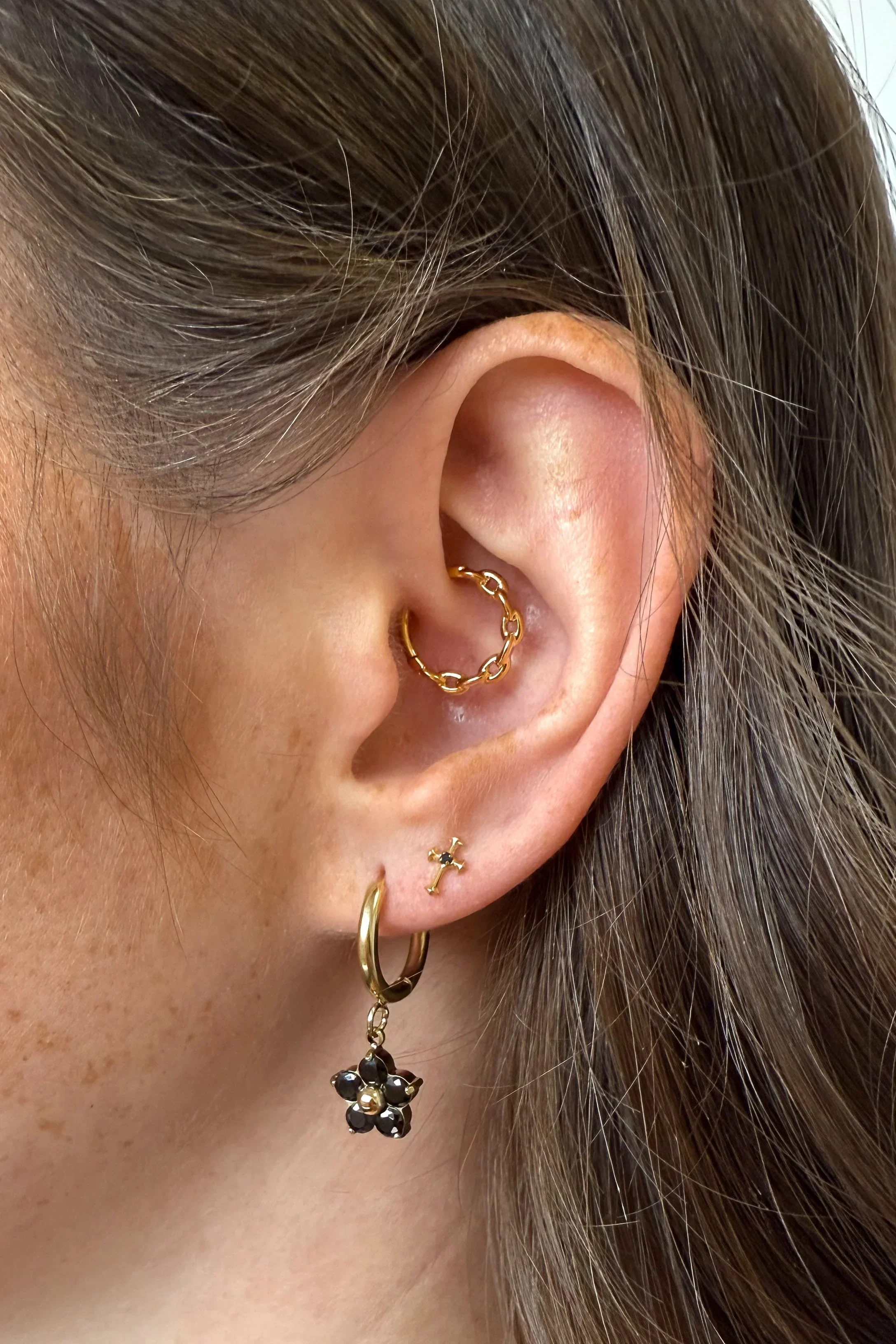 Chain-Link Daith Hoop - Image 2