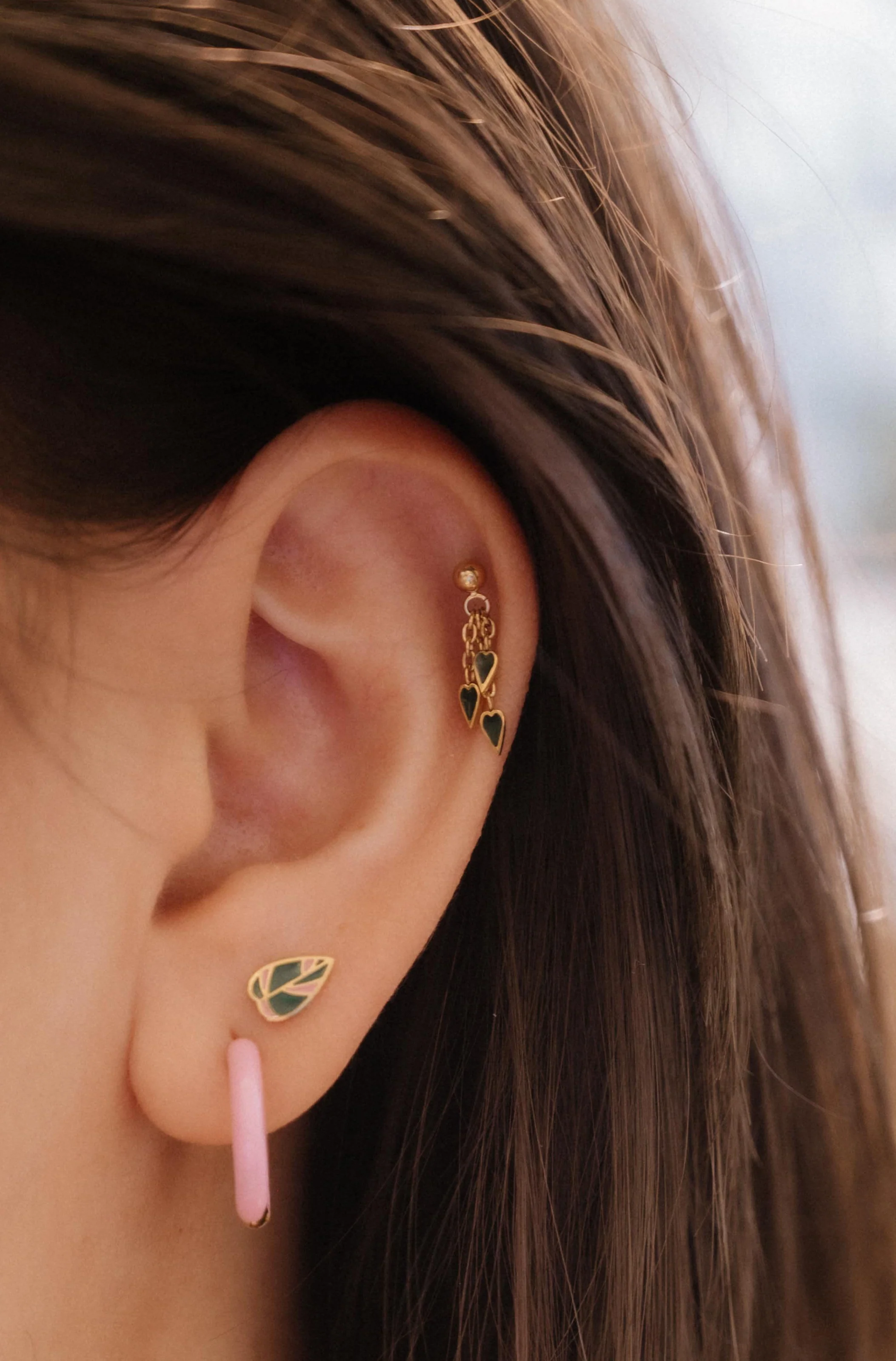 Pothos Enamel Flat Back Stud - Image 2