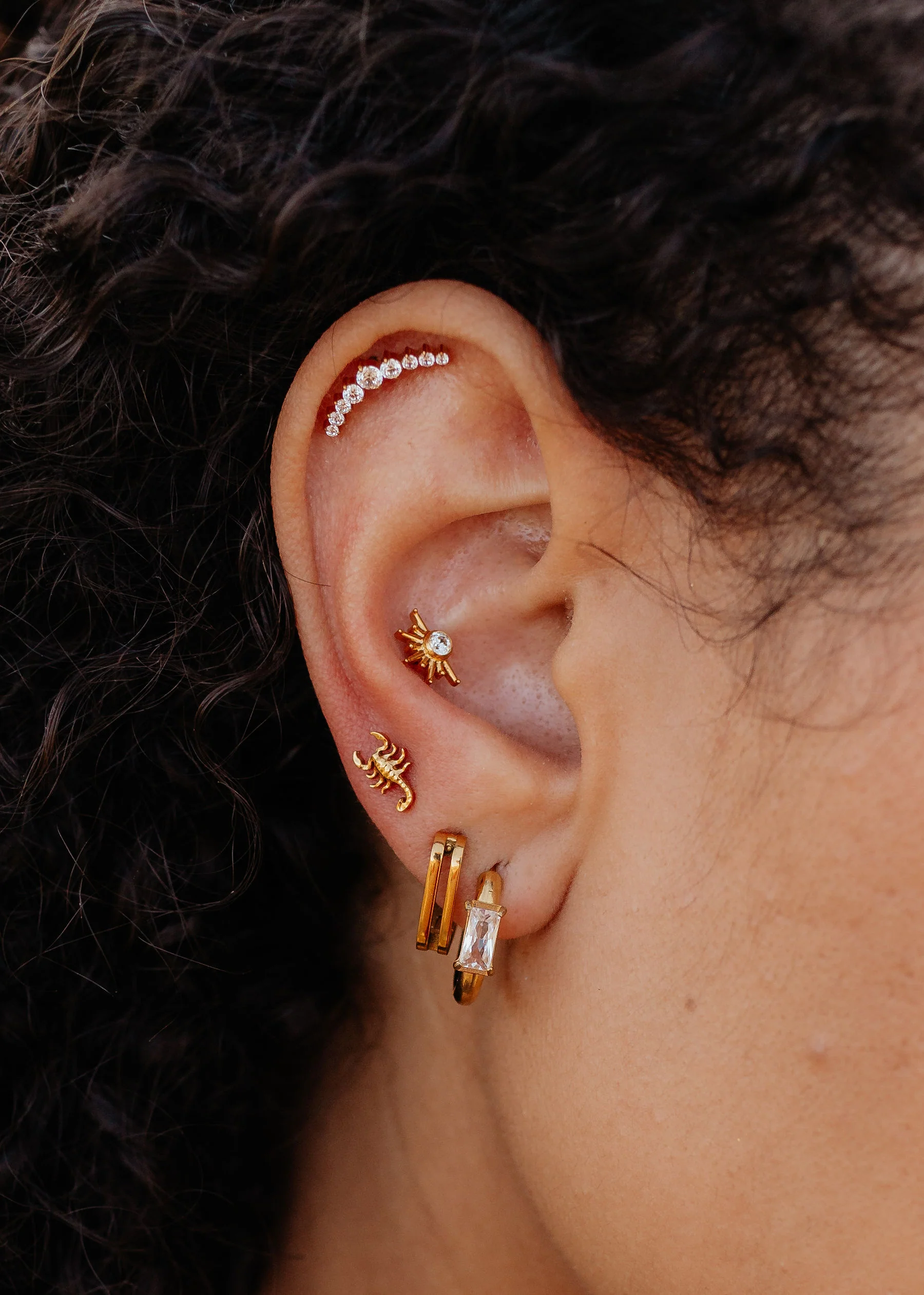 Scorpion Flat Back Stud - Image 2
