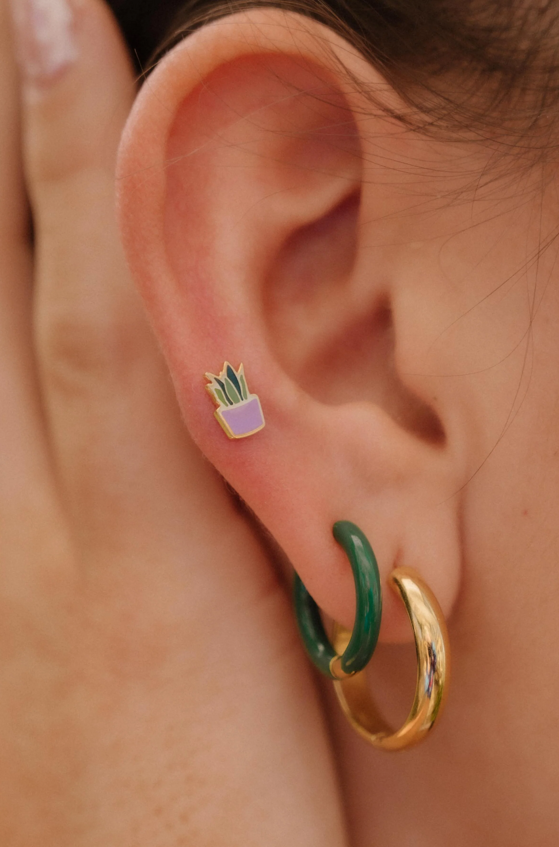 Snake Plant Flat Back Stud - Image 3