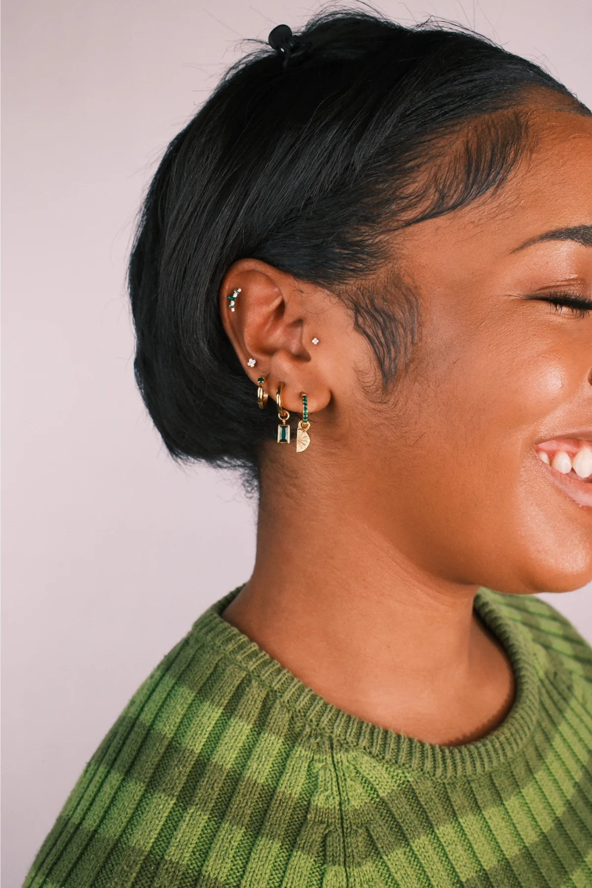 Tiara Flat Back Stud - Emerald - Image 3